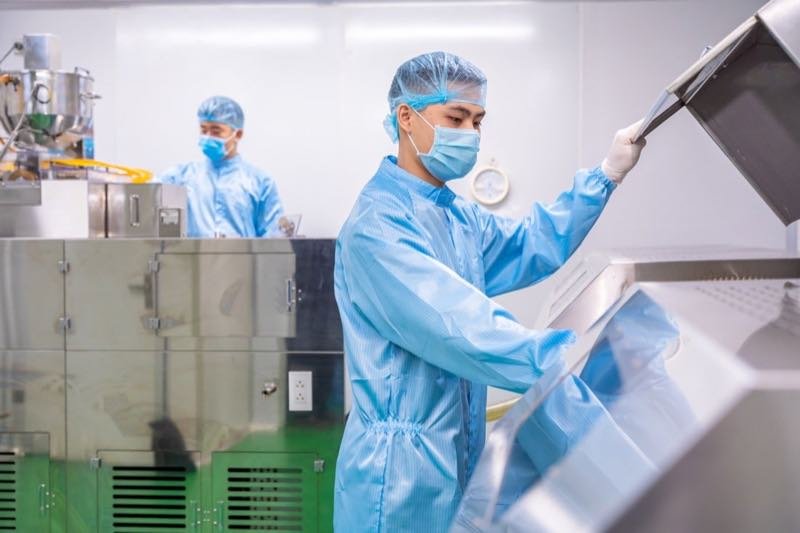 Hình ảnh phòng máy và lab Topqueen