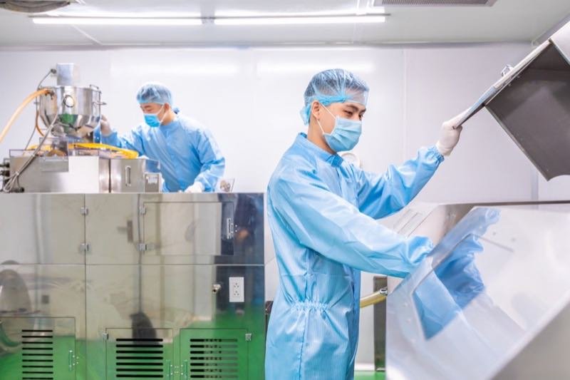 Hình ảnh phòng máy và lab Topqueen
