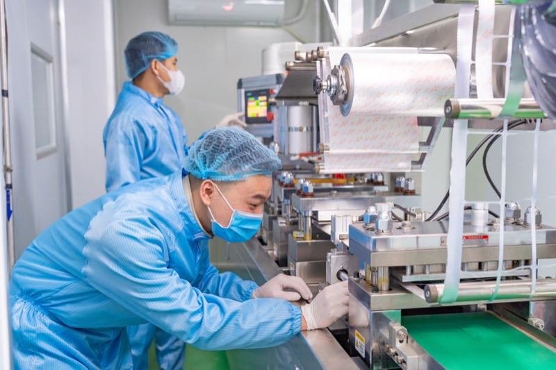 Hình ảnh phòng máy và lab Topqueen
