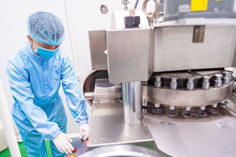 Hình ảnh phòng máy và lab Topqueen