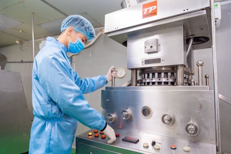 Hình ảnh phòng máy và lab Topqueen