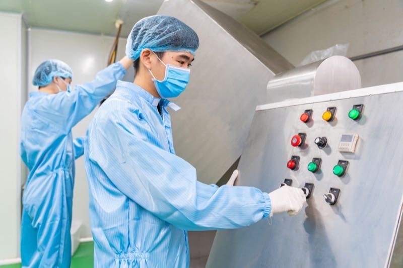 Hình ảnh phòng máy và lab Topqueen