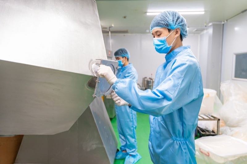 Hình ảnh phòng máy và lab Topqueen