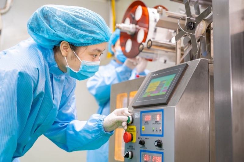 Hình ảnh phòng máy và lab Topqueen