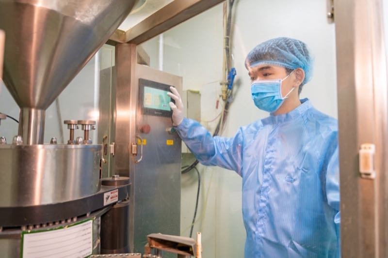 Hình ảnh phòng máy và lab Topqueen